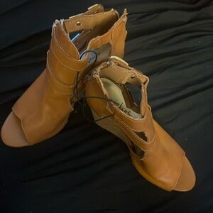 Charming Charlie wedge heels